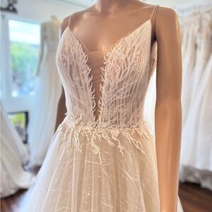 A-Line Sheer Floral Lace Wedding Gown